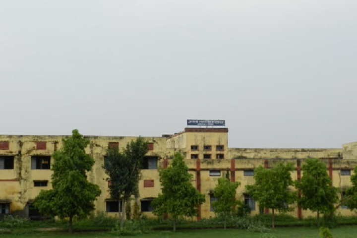 https://cache.careers360.mobi/media/colleges/social-media/media-gallery/13808/2019/3/1/Campus view of Janta Mahavidyalaya Auraiya_Campus-view.jpg